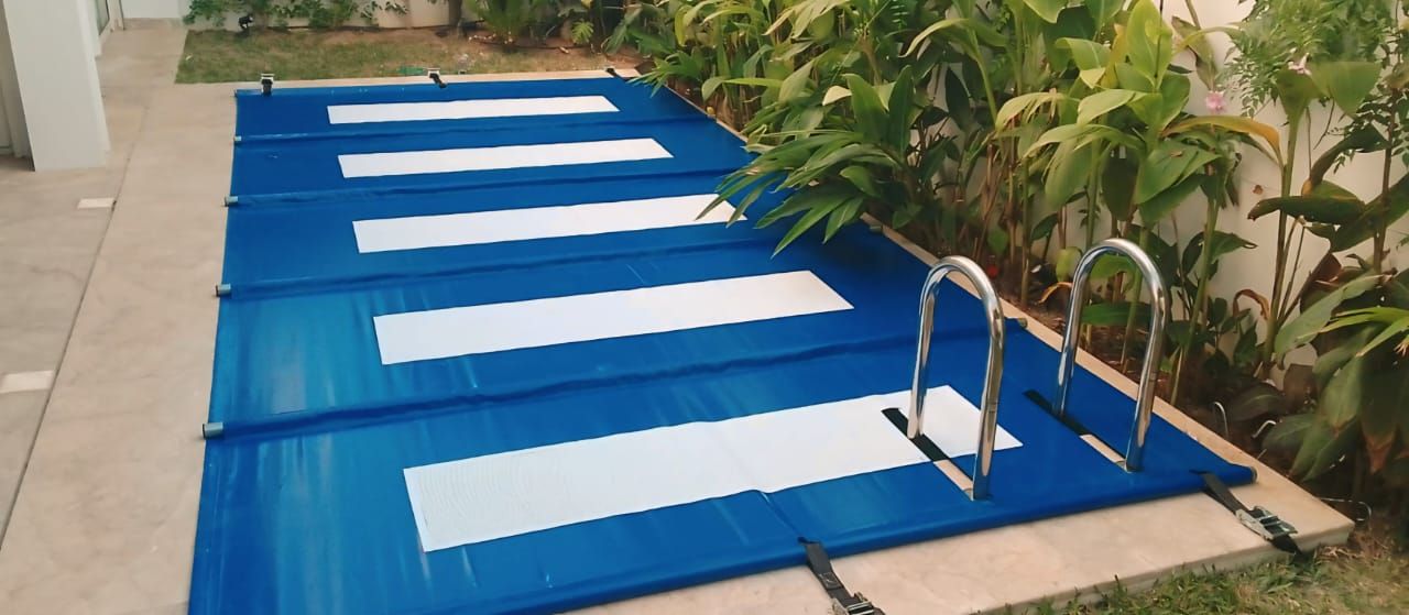 Couverture piscine toile pvc